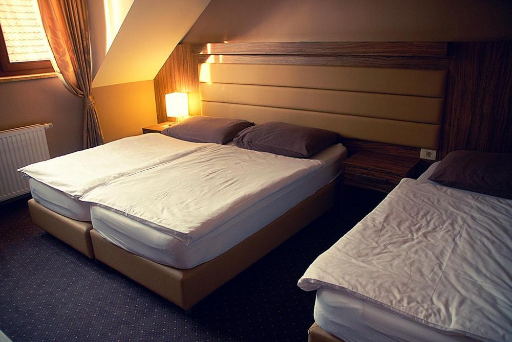 Hotel Opara Trebnje Buitenkant foto